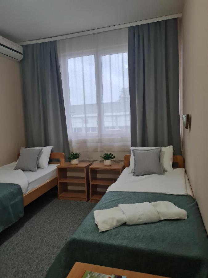 Garni Hotel Alma Pirot Luaran gambar