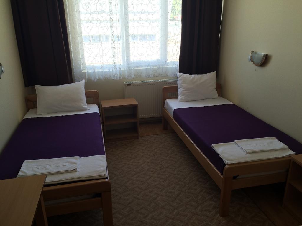 Garni Hotel Alma Pirot Bilik gambar