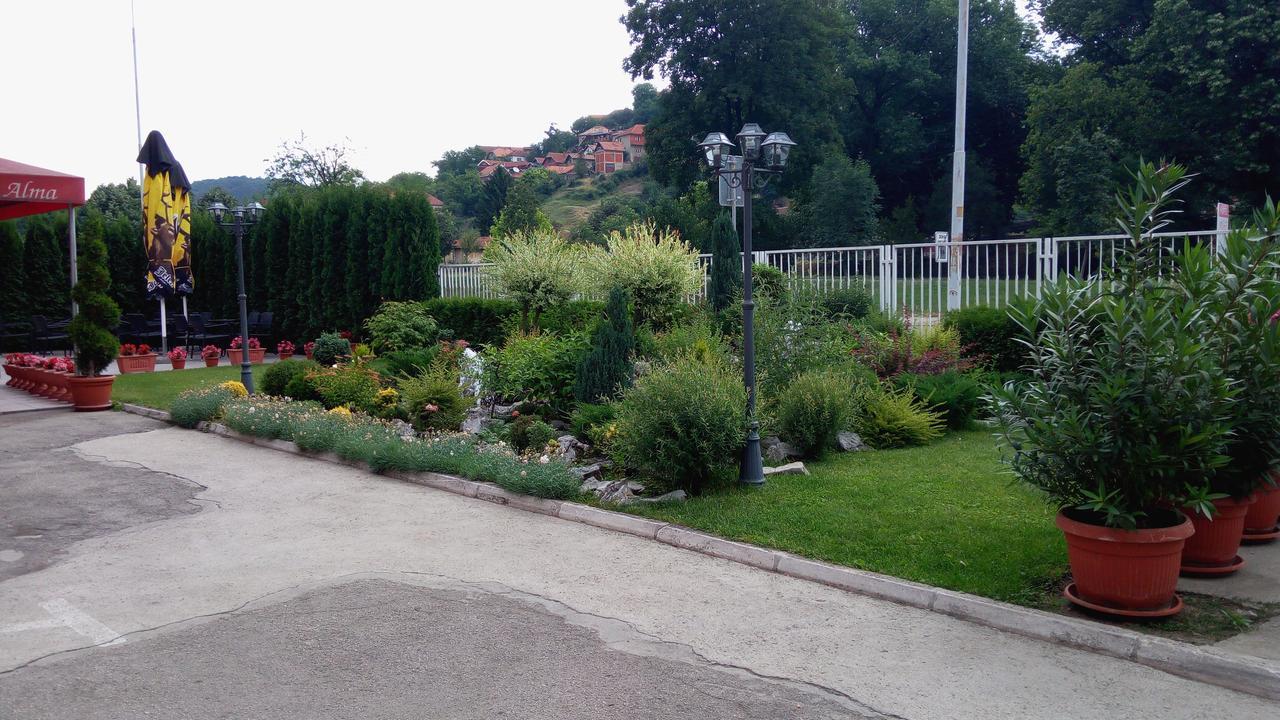 Garni Hotel Alma Pirot Luaran gambar
