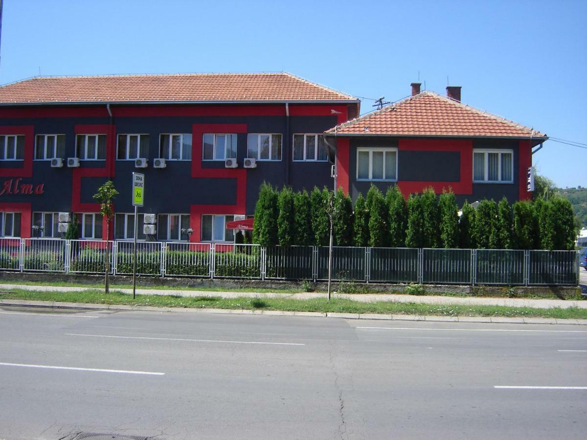 Garni Hotel Alma Pirot Luaran gambar