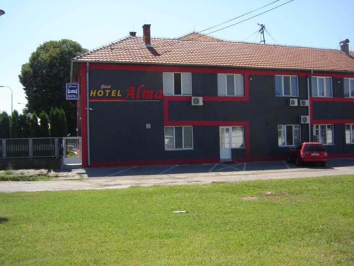 Garni Hotel Alma Pirot Luaran gambar